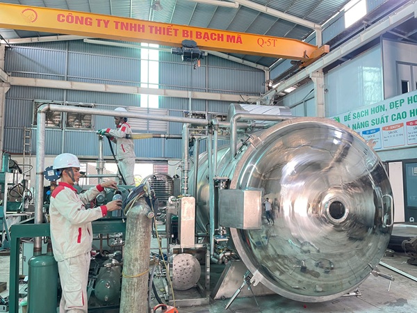 Máy sấy thăng hoa 300kg/mẻ (WHFD-400)